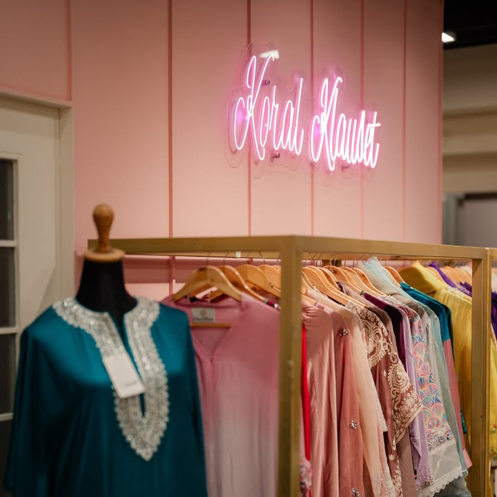 Koral Klauset Boutique